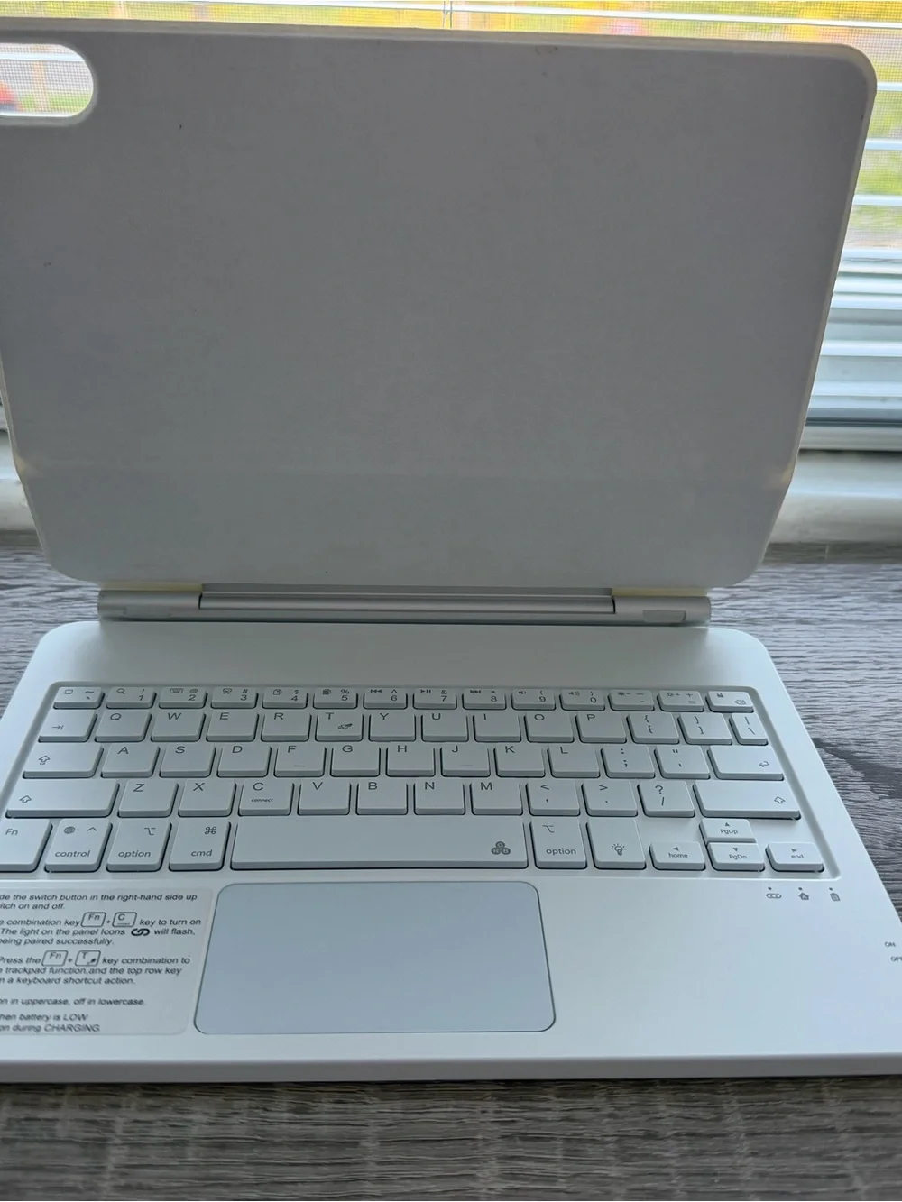 White Detachable Keyboard Case